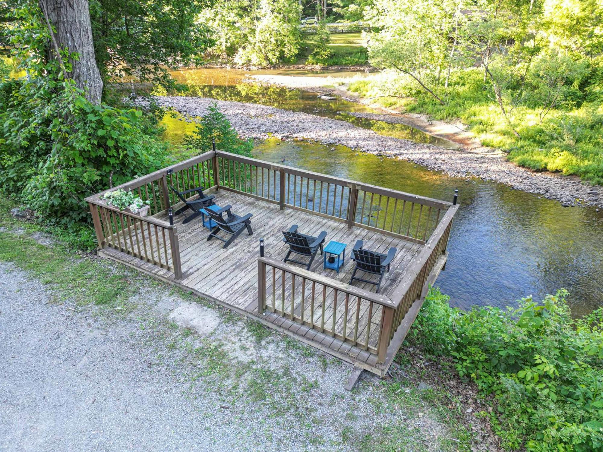 River Front Resort Elkins Exteriör bild